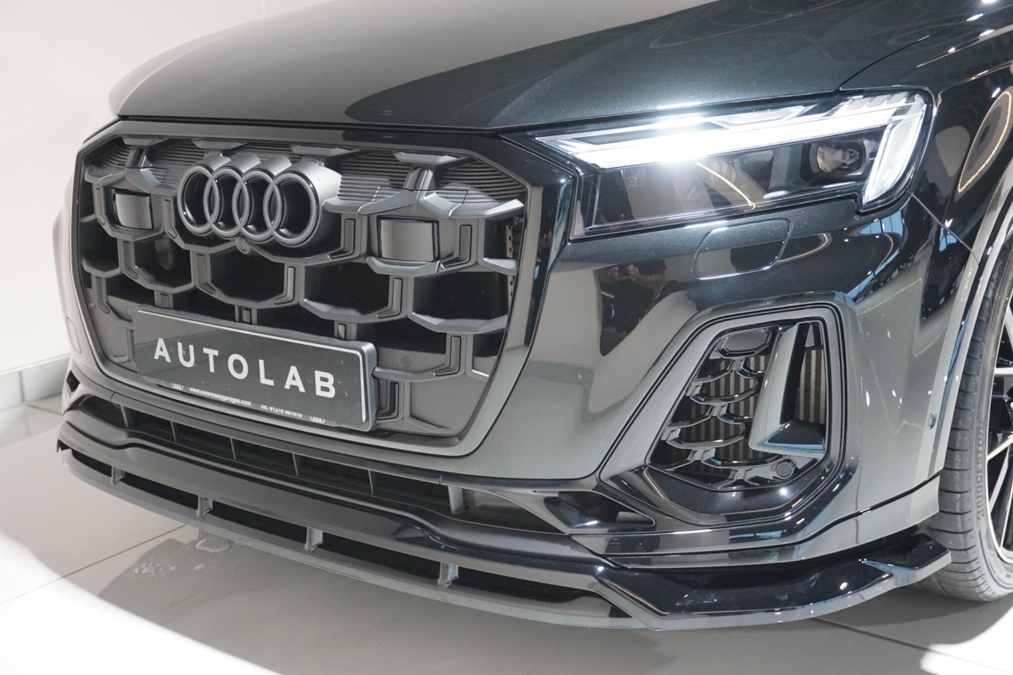 Audi SQ7 4.0 TFSI V8 Black Edition SUV 5dr Petrol Tiptronic quattro Euro 6 (s/s) (507 ps)